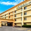La Quinta Inn & Suites by Wyndham Chicago Gurnee