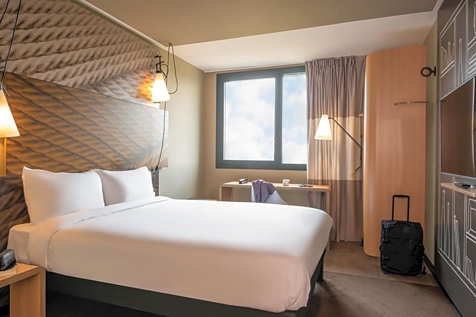 ibis Gonesse