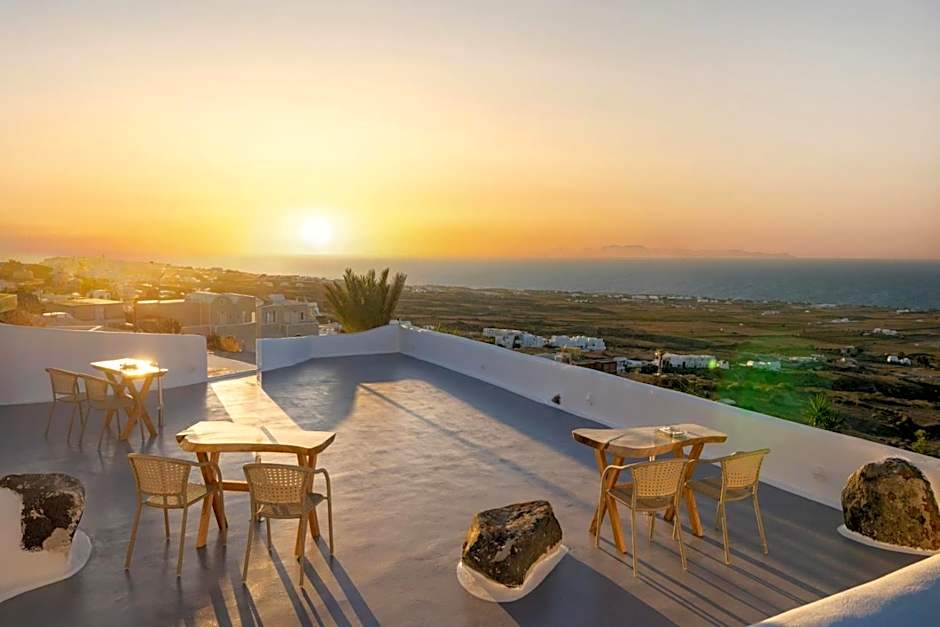 Sun Angelos Oia - Luxury Cave Suites