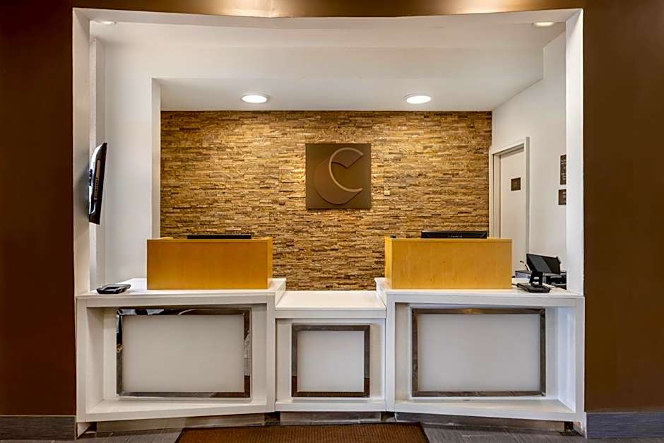Comfort Inn & Suites