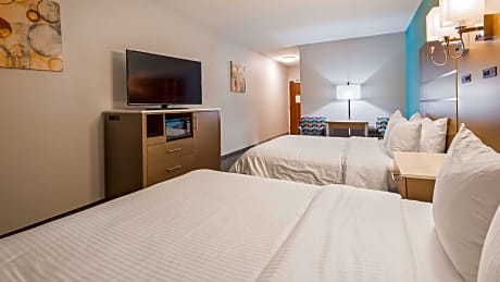 Accessible - Suite 2 Queen Mobility Accessible Bathtub Sitting Area Non-Smoking Full Breakfast