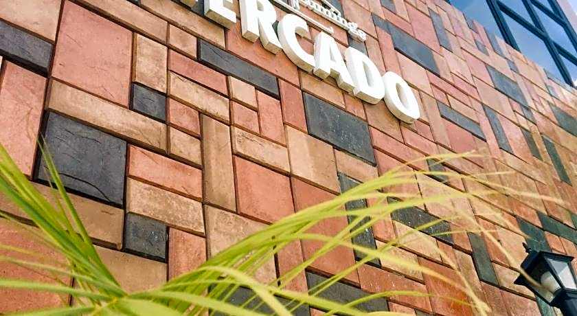 Pompeo and Luming's Inn