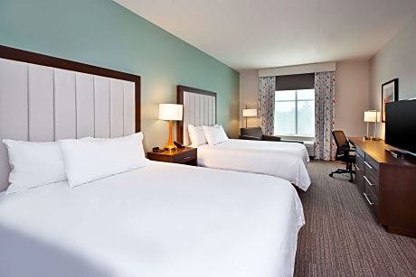 2 Queen Beds 1 Bedroom Suite