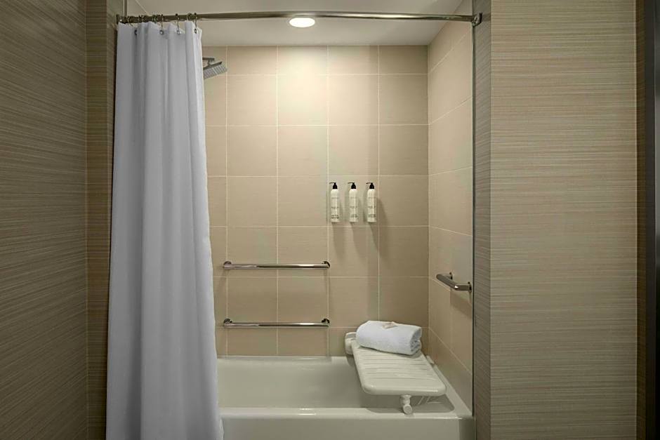 AC Hotel by Marriott Portland Lake Oswego