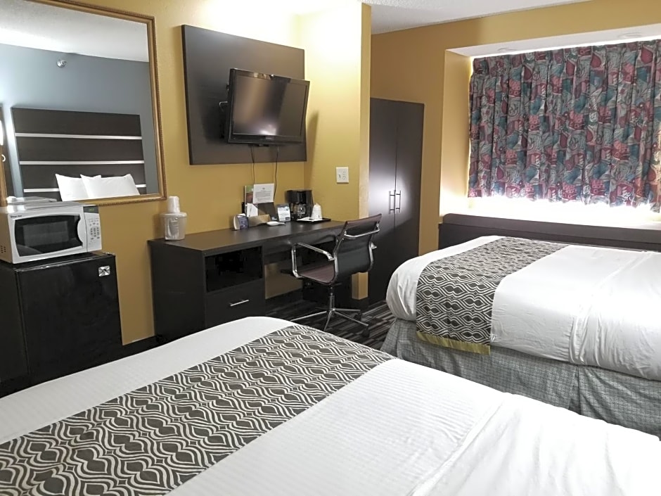 Microtel Inn & Suites By Wyndham Riverside