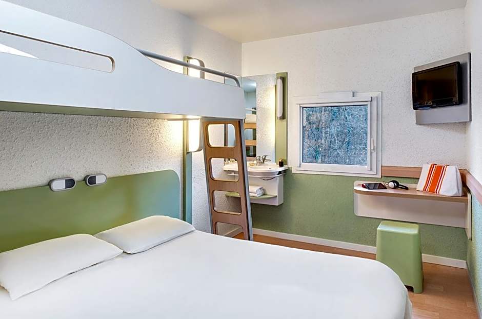 ibis Budget Courbevoie Paris La Defense