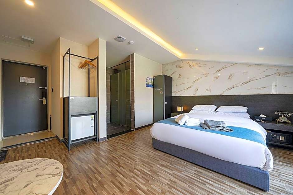 Dono 1796 Hotel Suwon