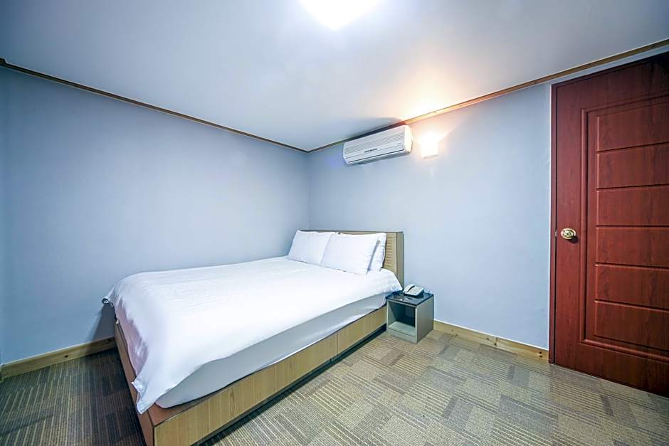 Hotel G