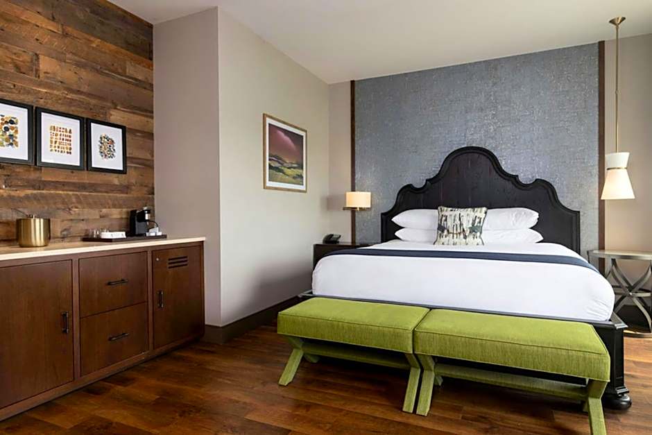 The Stella Hotel, Autograph Collection