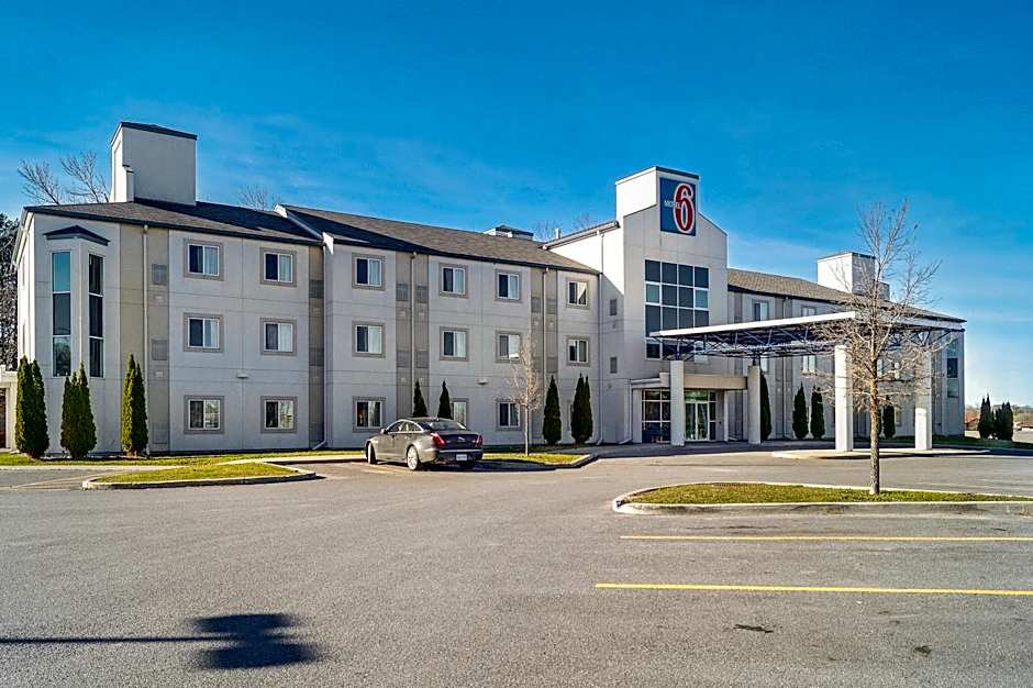 Motel 6 Peterborough