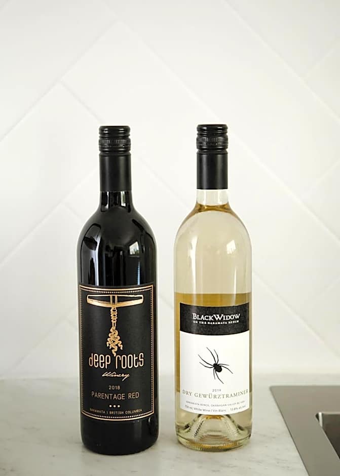 Naramata Courtyard Suites