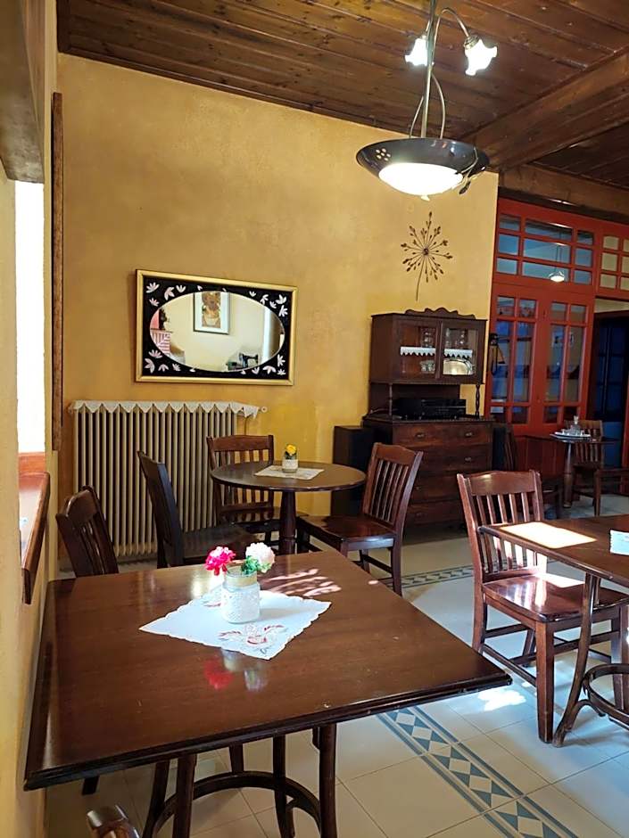 House Mitsiou Traditional Inn