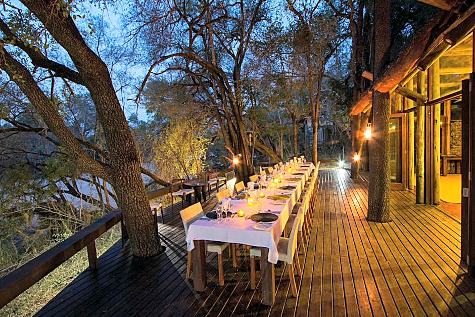 Rhino Post Safari Lodge