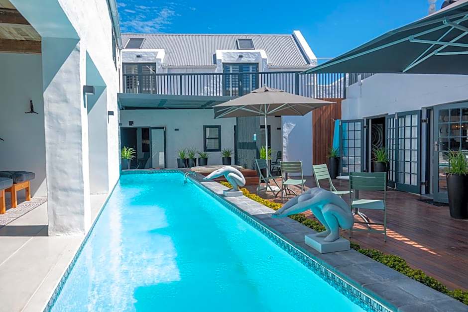 Abalone Hotel & Villas