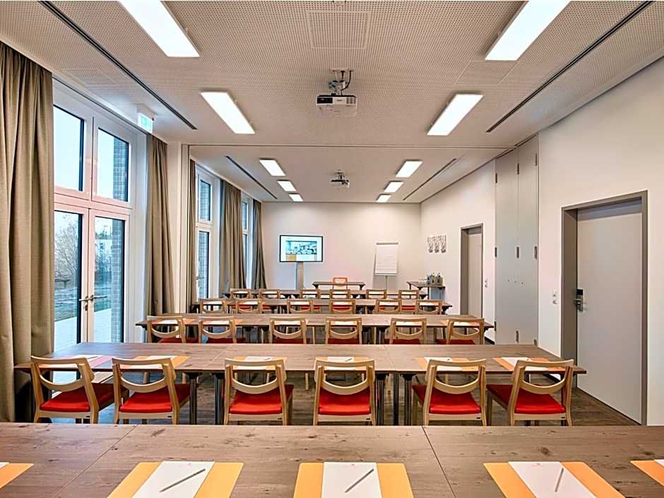 LOGINN Hotel Leipzig by ACHAT