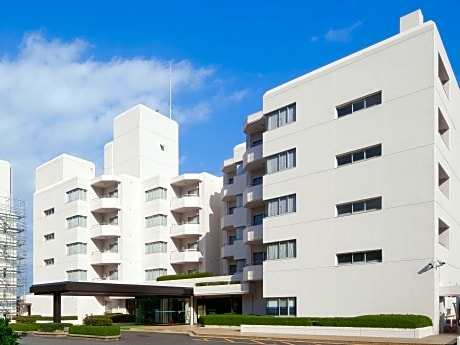 Wisterian Life Club Toba