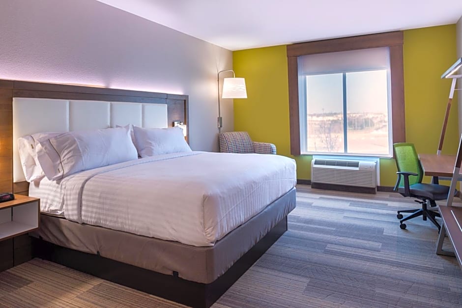 Holiday Inn Express & Suites FORT WORTH WEST