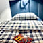 Thruster - Rooms, Kitchen, Chill-Out Zone-Netflix, Lobby-Netflix