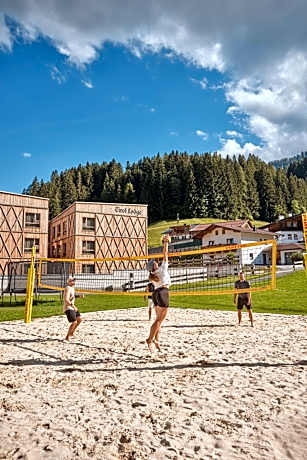 Tirol Lodge