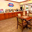 Baymont by Wyndham Galesburg