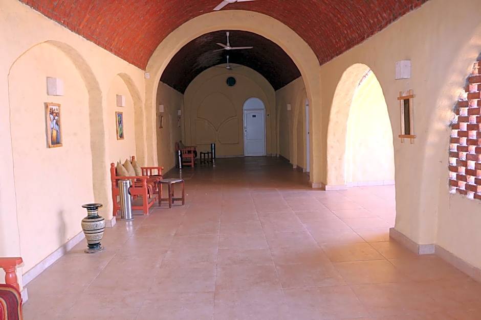 Artika Wadi Kiki Hotel