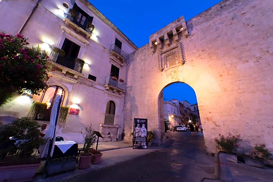 Palazzo Giunta - Porta Marina Ortigia