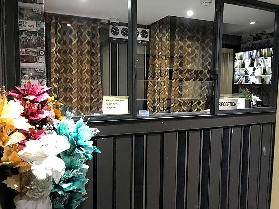 Pacific Inn London Heathrow