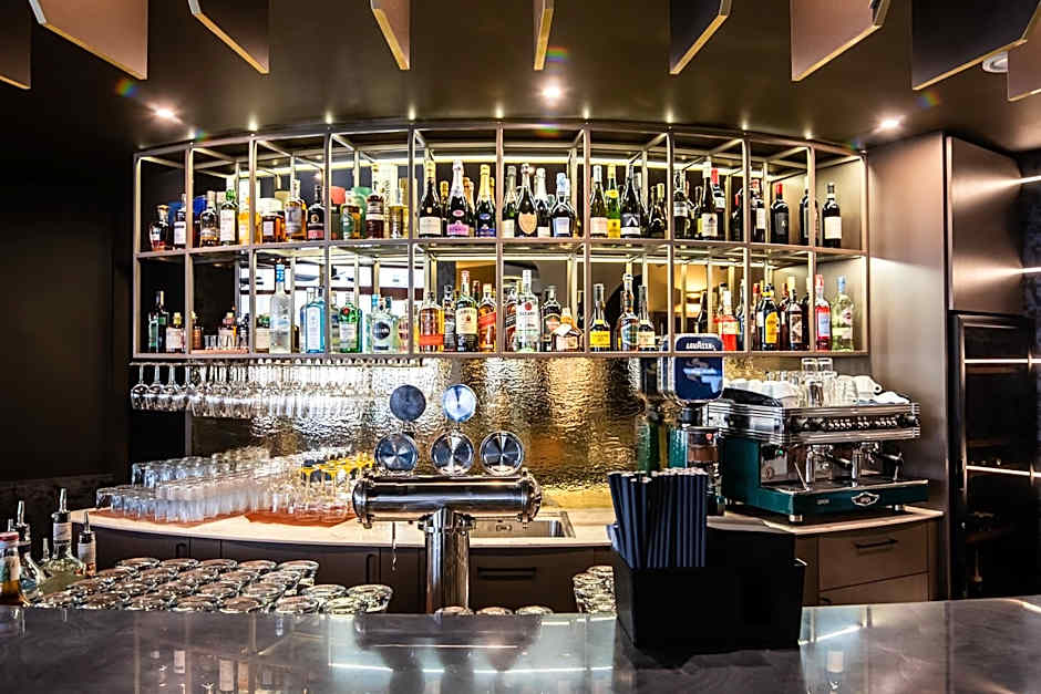 CONTI HOTEL VILNIUS, Conference Centre, Restaurant & Bar