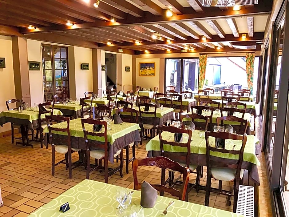 Hôtel Restaurant Le Relais De Pouilly
