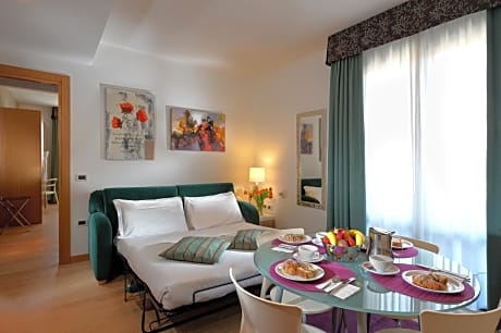 Apartment (3 Adults)