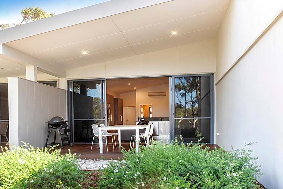 Eight Willows Retreat