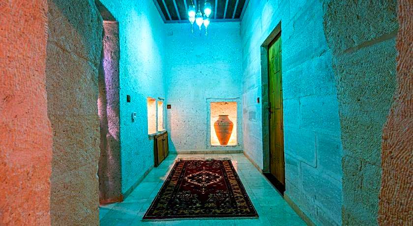 Ares Cave Suites