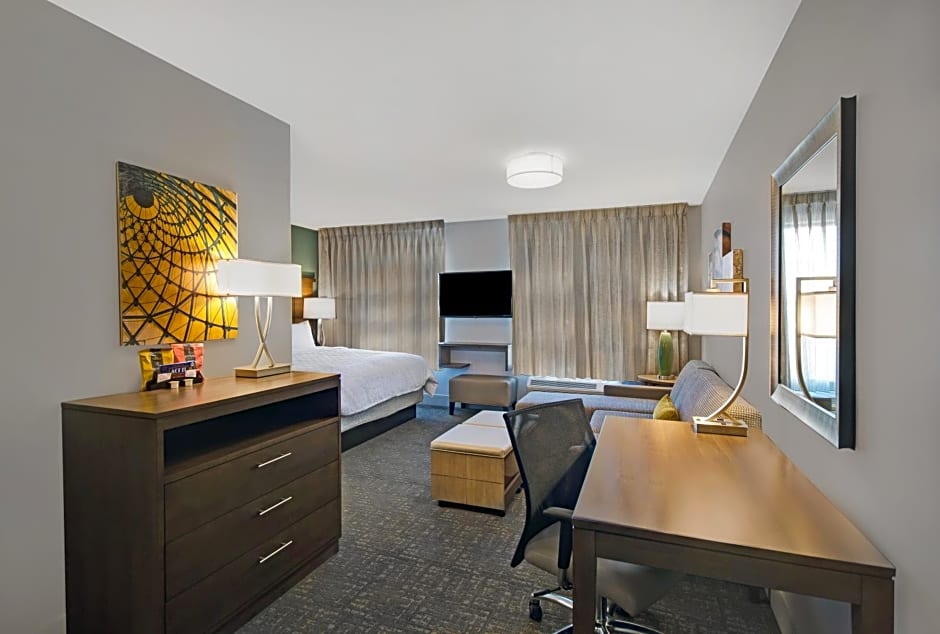 Staybridge Suites - Sterling Heights -Detroit Area