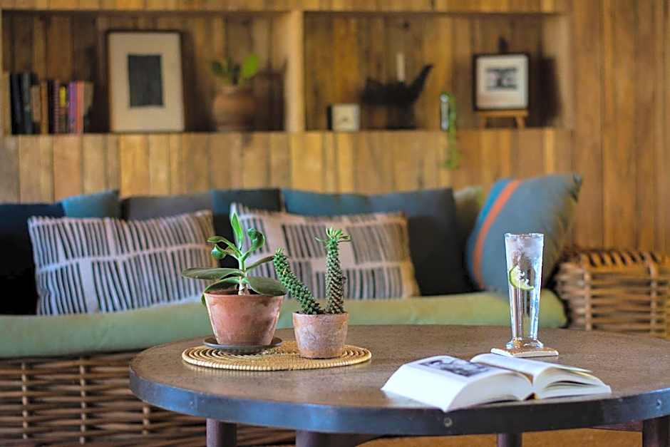 Ololo Safari Lodge & Farm