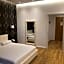 Aurelis Hotel