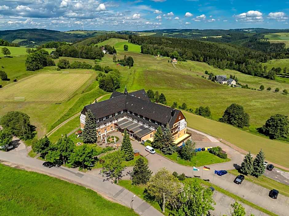 Panorama Berghotel Wettiner Hohe