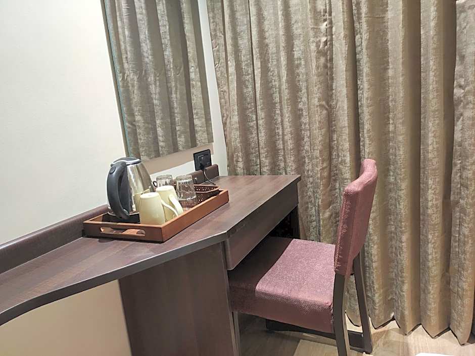 Hotel Janki Executive