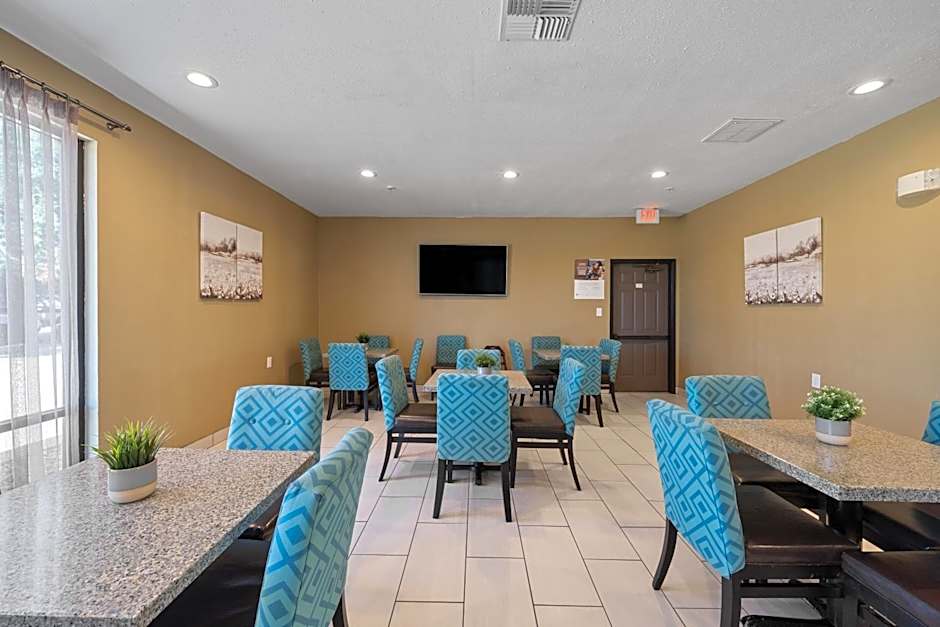 Days Inn by Wyndham Round Rock