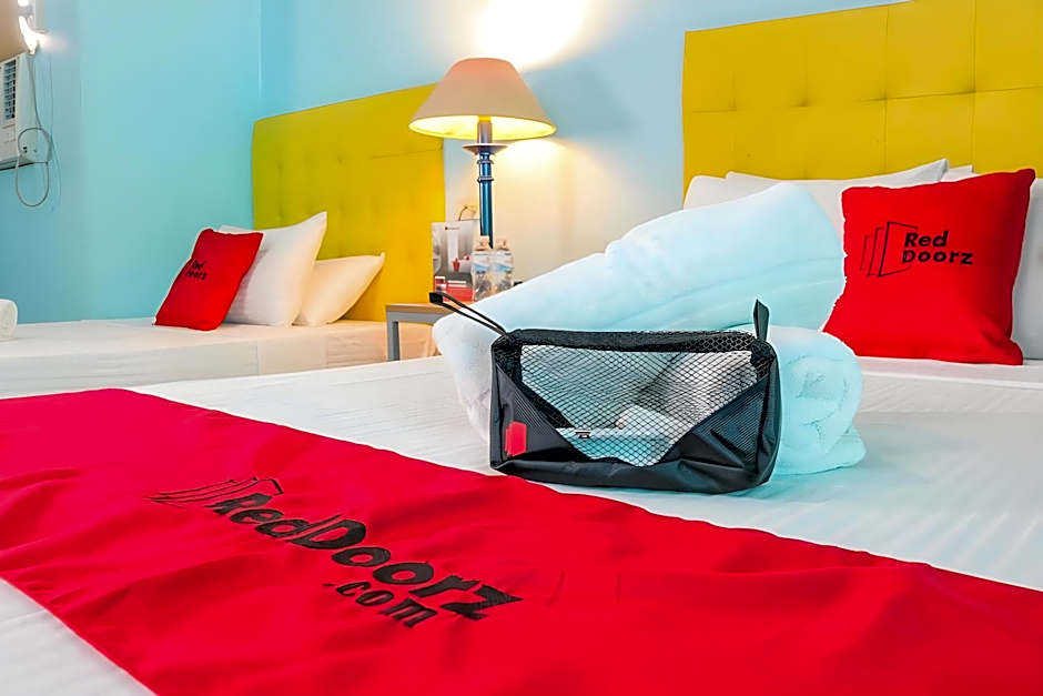 RedDoorz Plus New Era Budget Hotel Mandaue former RedDoorz Plus near UV Mandaue Cebu