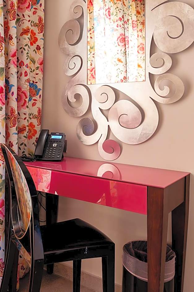 Comfy Boutique Hotel