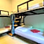 Boom Hostel Khaosok