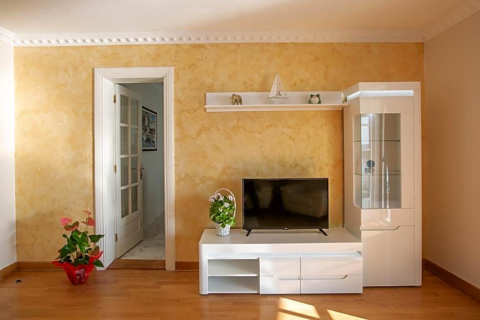 Montesan Luxury Apartment Beach Front