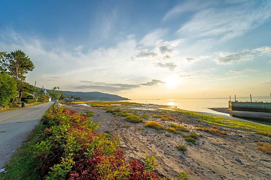 Auberge de la rive de Charlevoix - Auberge de jeunesse familiale pour voyageurs de tous âges