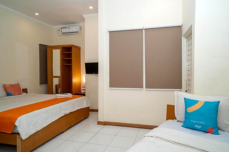 Sans Hotel FiFFa Pisang Kipas Malang