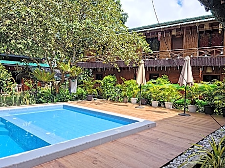 Tinipak Lodge