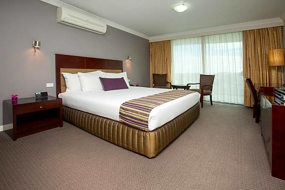 Photo 1 of 4 of Standard 1 King Bed