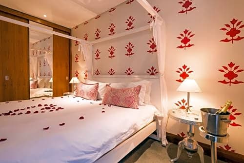 The Square Boutique Hotel by Misty Blue Hotels