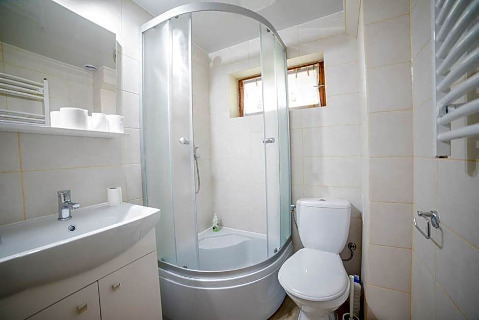 Klimatyczna Chatka u Podnóża Góry