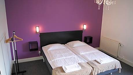 Standard Double Room with Shared Bathroom