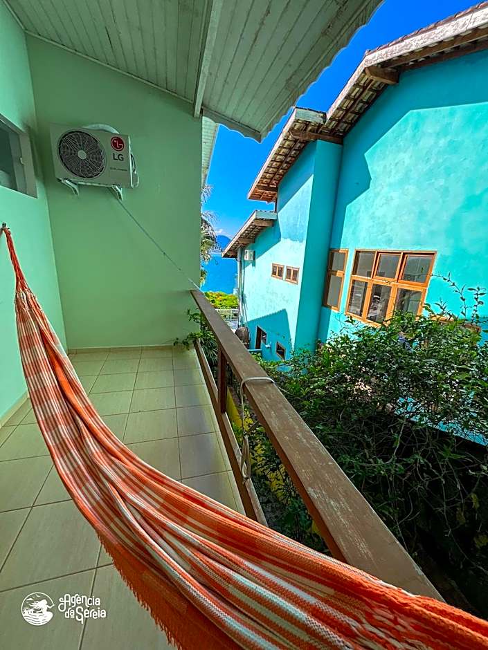 Casa c/piscina e vista p/ Ilha das Cabras em Piúva
